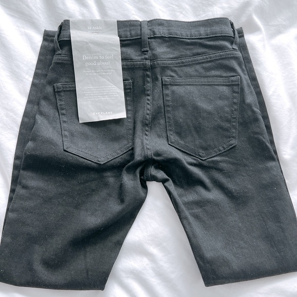 Everlane Mid Rise Ankle Jeans - Picture 4 of 4